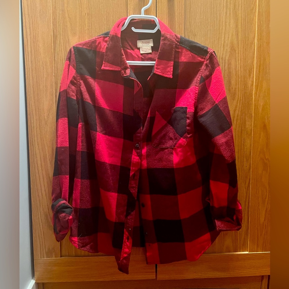 Women’s Boston traders plaid shirt